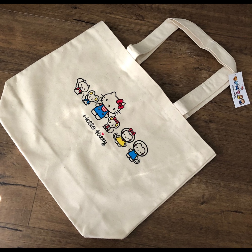 HELLO KITTY-Imported (NWT) Large Ivory Canvas TOTE